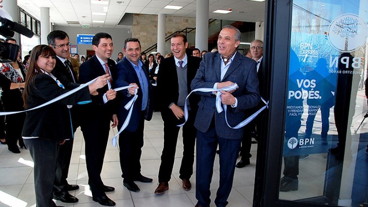 Sapag inauguró una nueva sede del BPN en la ciudad de Neuquén