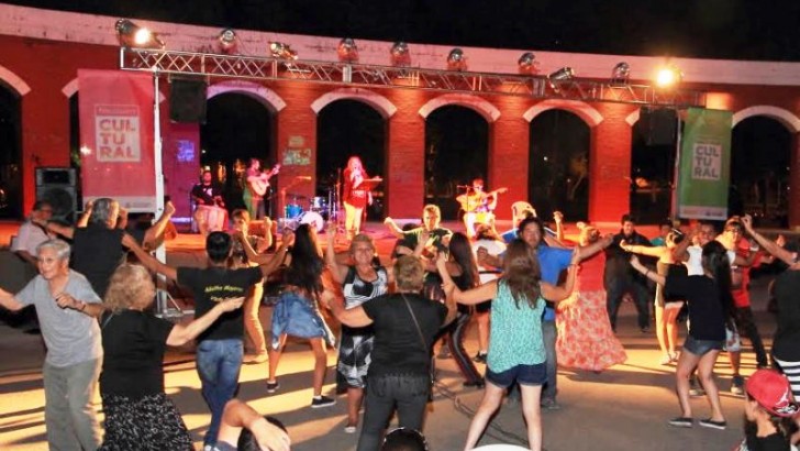 Más de 1500 personas disfrutaron del Verano Cultural en Parque Oeste y Arcos Romanos