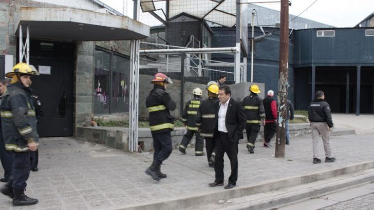 Junto con bomberos, continúan controles de seguridad a boliches
