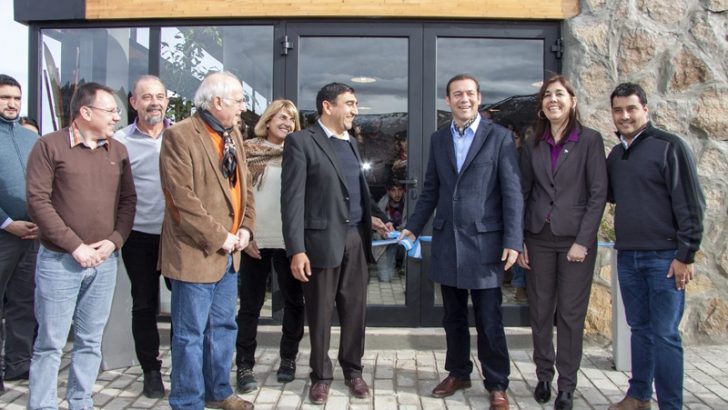 Gutiérrez inauguró la nueva hostería de Las Ovejas