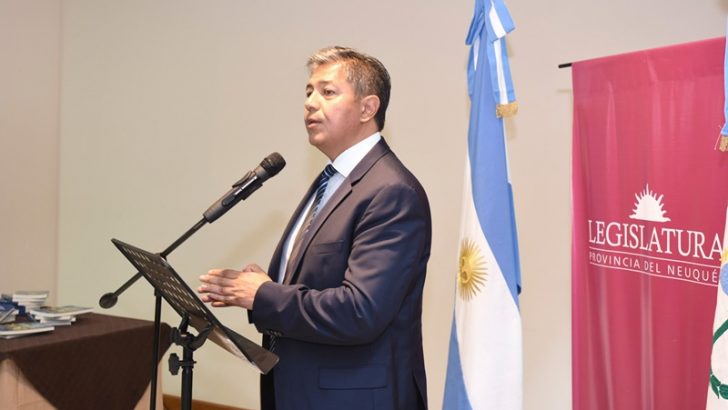 Rolando Figueroa: “La lucha por los derechos humanos nos comprende en primer lugar a quienes gobernamos”