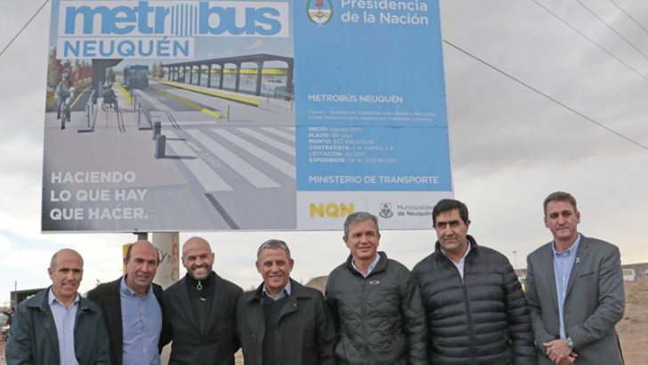 Quiroga y Dietrich pusieron en marcha la obra del metrobus y destacaron las inversiones de Nación en toda la provincia