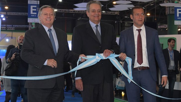 Gutiérrez asistió a la apertura de la Argentina Oil&Gas Expo 2017