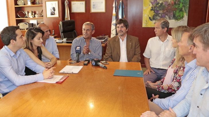 Quiroga firmó convenio con el INTA para acompañar desarrollo de huertas comunitarias y familiares