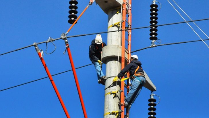 Trabajos de mantenimiento eléctrico para la zona oeste