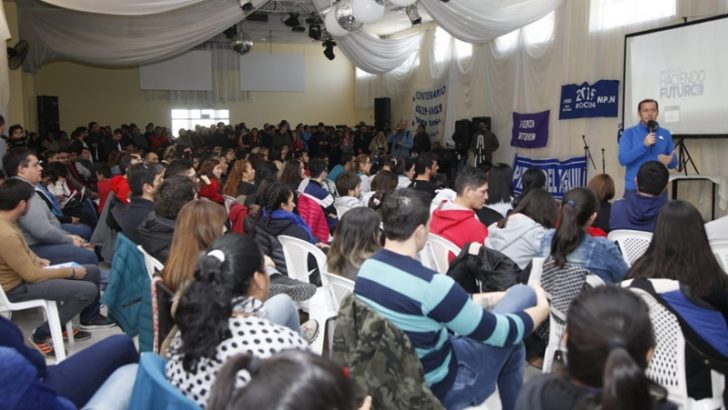 Gutiérrez presidió un encuentro de jóvenes en Zapala