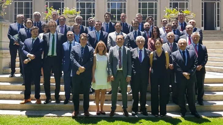 Gutiérrez disertó en Chile en encuentro de integración energética binacional