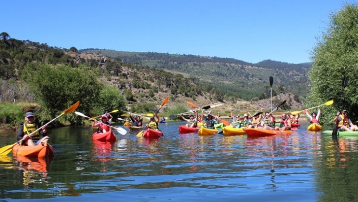 Invitan a recorrer en canoa el río Pulmarí
