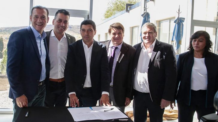 Gutiérrez anunció la construcción de 56 viviendas en Aluminé