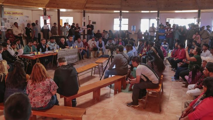 En Ruca Choroi, Gutiérrez se reunió con comunidades mapuches