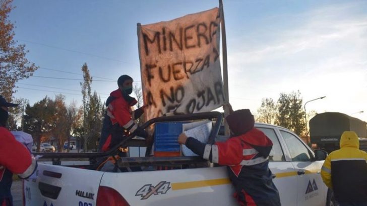 Corte de Ruta 22 en Arroyito y nuevo tiempo de espera para los mineros