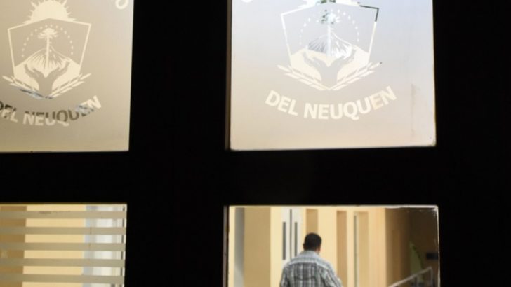 Estatales de Neuquén podrían ir a juicio por el aumento no pagado