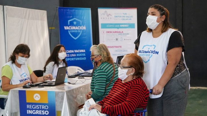 Llegaron 13.500 nuevas vacunas Sinopharm del primer componente a Neuquén