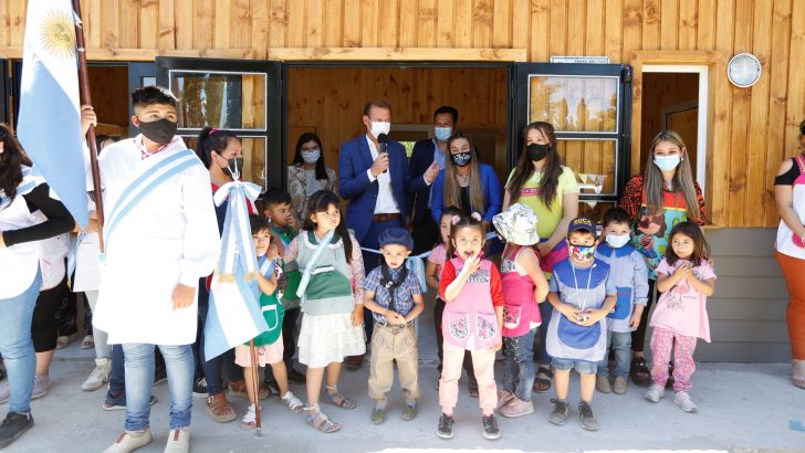 Con un nuevo jardín de infantes, Bajada del Agrio festejó su 82º aniversario