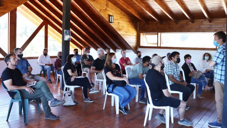 Reunión sobre el Plan de Fortalecimiento y Activación del Turismo de Reuniones en Villa Pehuenia Moquehue
