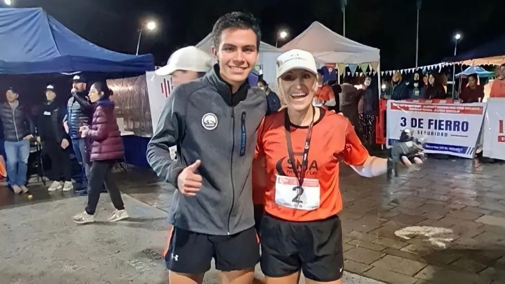 Roxana Flores y Diego Rebolledo, los zapalinos ganadores de la “Night Run” Aniversario