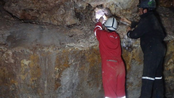 Evalúan el proyecto de ingreso turístico a las cavernas de Cuchillo Cura