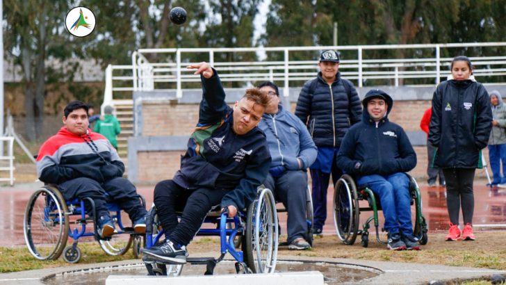 Encuentro de atletismo para personas con discapacidad en Ciudad Deportiva
