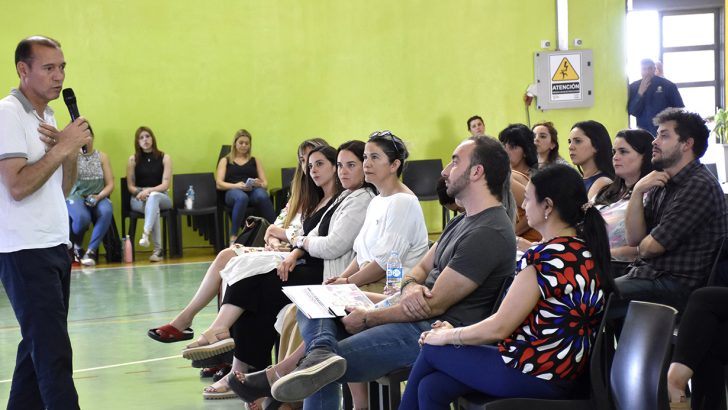 Gutiérrez entregó certificados de capacitación a jóvenes de la Red Provincial de Escucha Joven