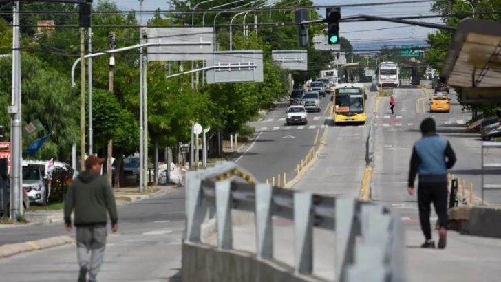 No habrá paro de colectivos en Neuquén: qué pasará con el Metrobús