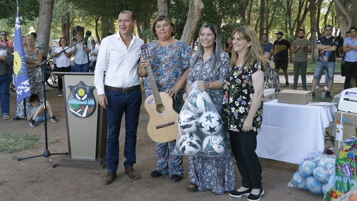 Gutiérrez entregó aportes por más de 260 millones de pesos para obras en Rincón de los Sauces