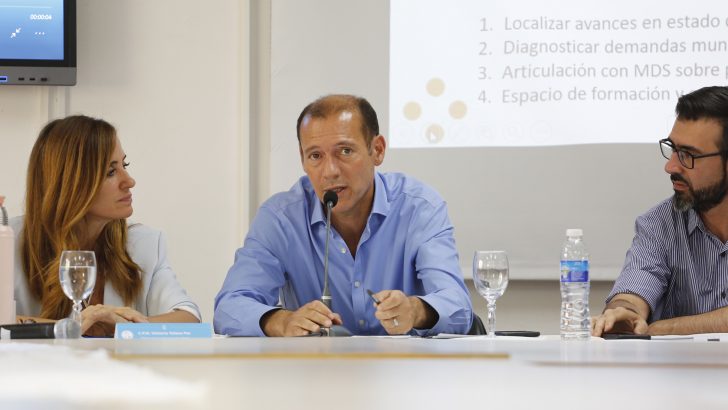 Gutiérrez participó de una mesa de trabajo intergubernamental