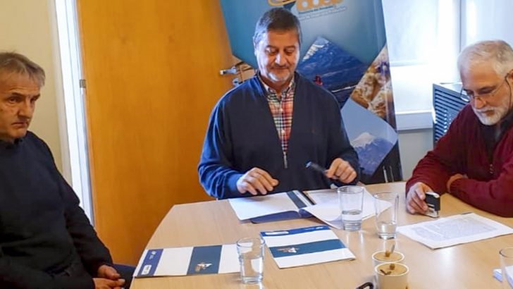 Iadep y la Fundación Neuquén Oeste firmaron un convenio de cooperación