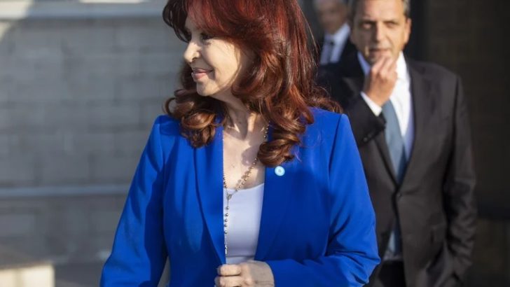 Cristina Kirchner marcó el tono de la campaña: dejó a Alberto Fernández fuera de la unidad y delineó los desafíos de Massa