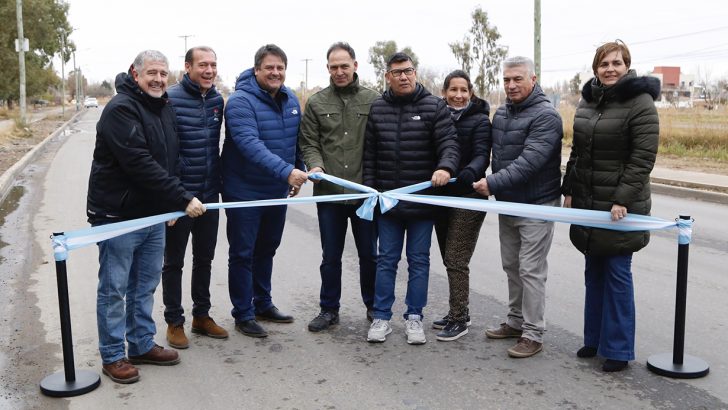 Inauguraron diez cuadras de asfalto en la calle Zeballos de la ciudad de Neuquén