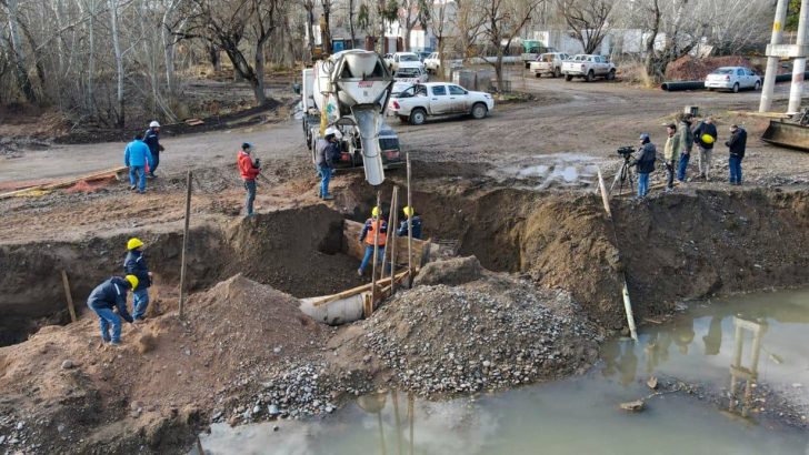 Avanza la reparación del acueducto sobre calle Bejarano