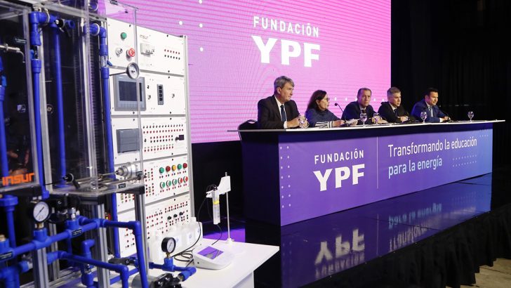 Fundación YPF presentó en Neuquén el plan Transformar la Educación para la Energía