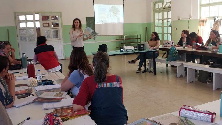 El programa “Libros para aprender” se fortalece en el interior de la provincia