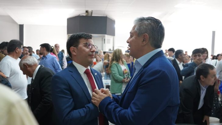 En su última actividad como gobernador electo, Rolando Figueroa acompañó la jura de Lucas Páez en Senillosa