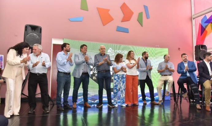 Mariano Gaido confirmó la grilla de artistas que se presentarán en la Fiesta Nacional de la Confluencia